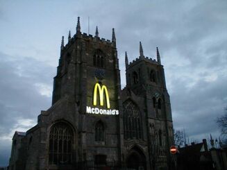 Skal kirken være som McDonald's - eller som konseptet PUB?