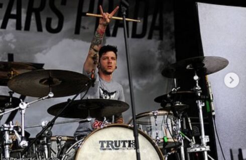 Tidligere trommeslager i The Devil Wears Prada omkom i flyulykke