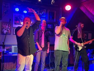 Skavanker skapte fest på puben